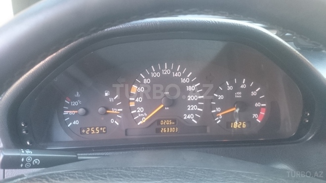 Mercedes C 200 1997, 263,000 km - 2.0 l - Bakı