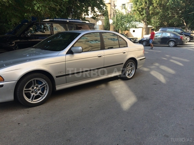 BMW 525 2000, 285,600 km - 2.5 l - Bakı