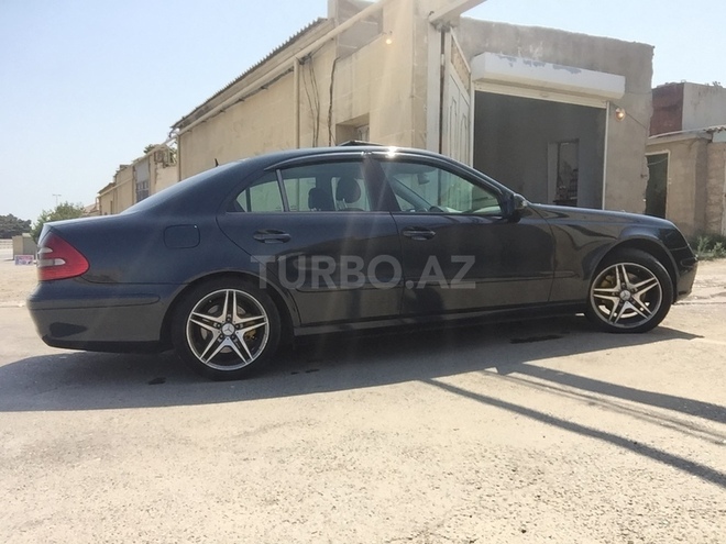 Mercedes E 220 2002, 224,000 km - 2.2 л - Bakı