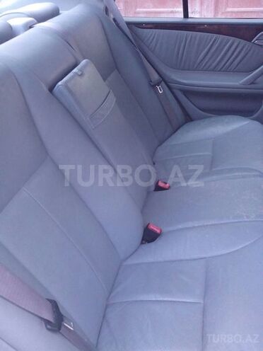 Mercedes E 240 2000, 167,000 km - 2.4 l - Bakı
