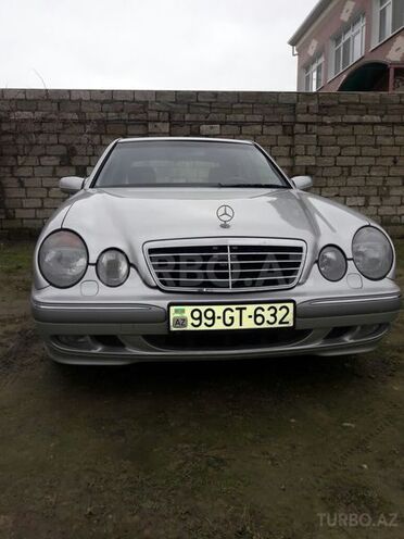 Mercedes E 240 2000, 167,000 km - 2.4 l - Bakı