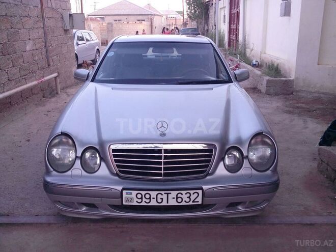 Mercedes E 240 2000, 167,000 km - 2.4 l - Bakı