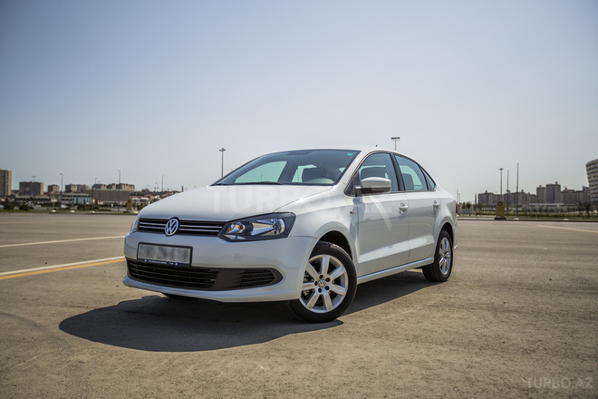 Volkswagen Polo 2015, 24,200 km - 1.6 l - Bakı