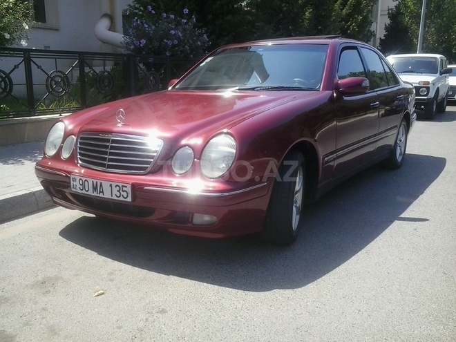 Mercedes E 220 1999, 207,071 km - 2.2 l - Bərdə