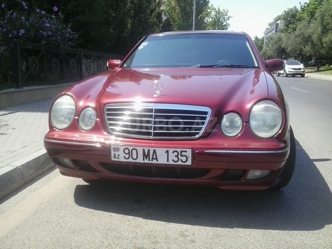 Mercedes E 220 1999, 207,071 km - 2.2 l - Bərdə
