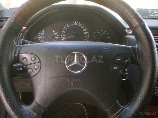 Mercedes E 220 1999, 207,071 km - 2.2 l - Bərdə