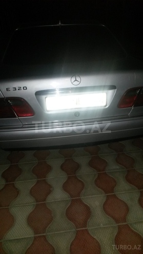 Mercedes E 320 1997, 300,000 km - 3.2 l - Bakı