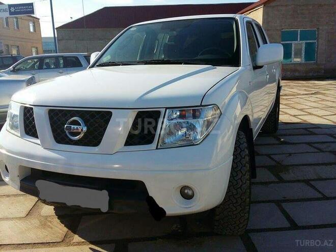 Nissan Navara 2013, 94,000 km - 2.5 l - Bakı