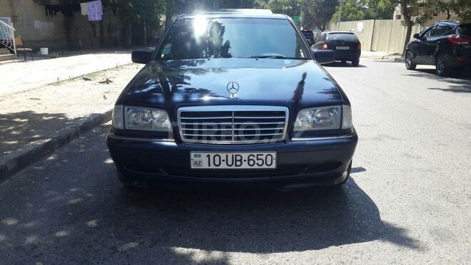 Mercedes C 220 1998, 328,000 km - 2.2 l - Bakı