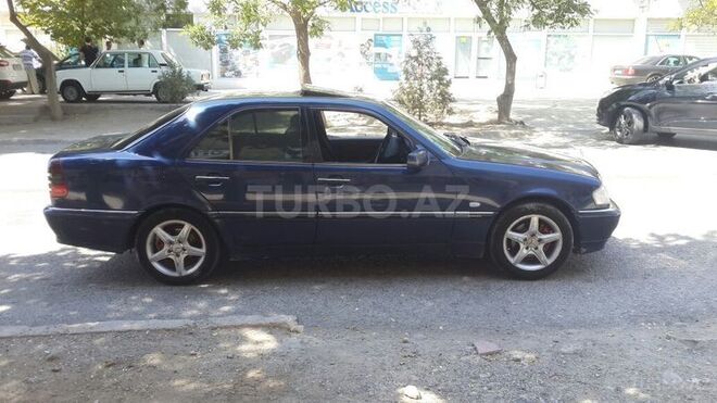 Mercedes C 220 1998, 328,000 km - 2.2 l - Bakı