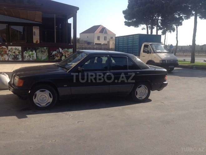 Mercedes 190 1990, 164,751 km - 1.8 л - Bakı