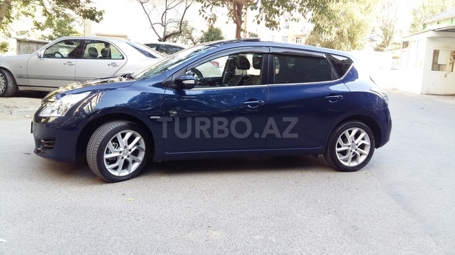 Nissan Tiida 2013, 22,400 km - 1.8 l - Bakı