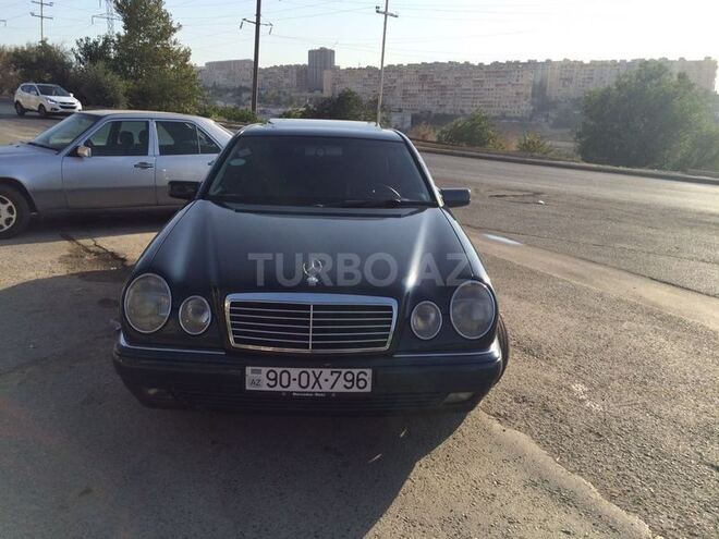 Mercedes E 240 1998, 280,000 km - 2.4 l - Bakı