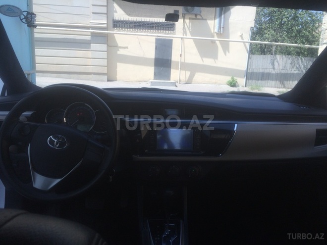 Toyota Corolla 2014, 42,300 km - 1.6 л - Bakı