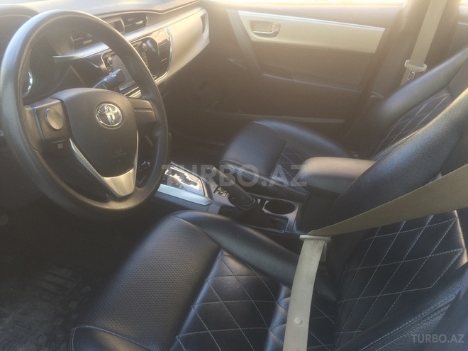 Toyota Corolla 2014, 42,300 km - 1.6 л - Bakı