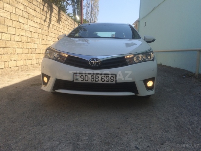 Toyota Corolla 2014, 42,300 km - 1.6 л - Bakı