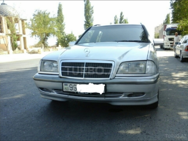 Mercedes C 180 2000, 310,000 km - 1.8 л - Bakı