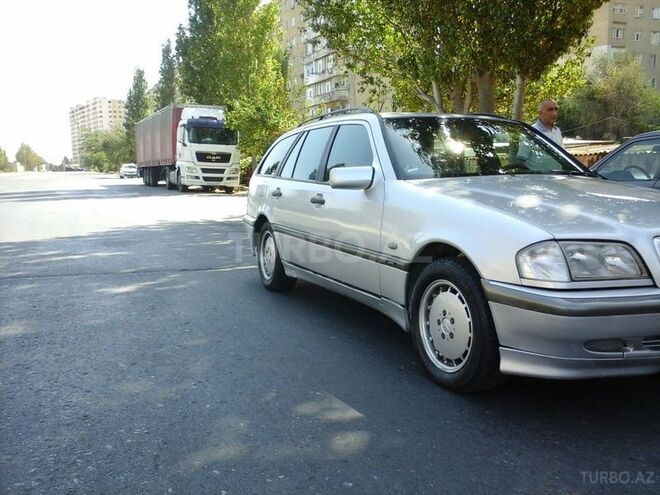 Mercedes C 180 2000, 310,000 km - 1.8 л - Bakı