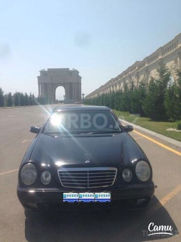 Mercedes E 220 2001, 354,000 km - 2.2 l - Gəncə