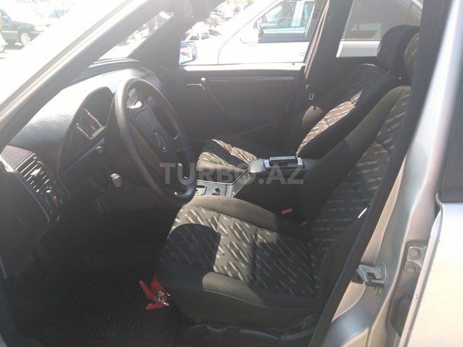 Mercedes C 180 2000, 248,000 km - 1.8 l - Bakı