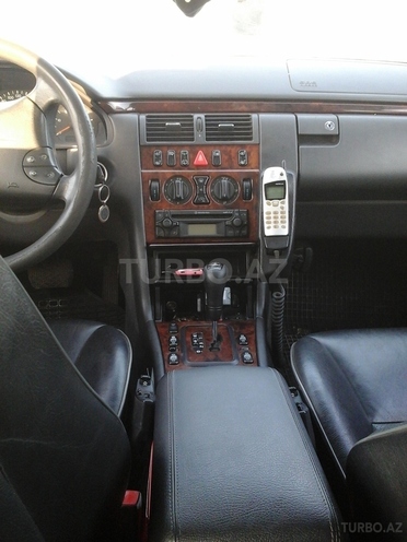 Mercedes E 220 2000, 366,000 km - 2.2 l - Bakı