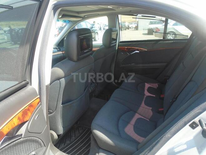 Mercedes E 220 2003, 232,000 km - 2.2 l - Bakı