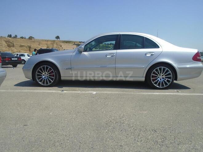 Mercedes E 220 2003, 232,000 km - 2.2 l - Bakı