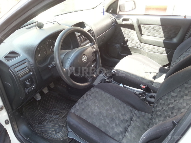 Opel Astra 1998, 260,000 km - 1.7 l - Bakı
