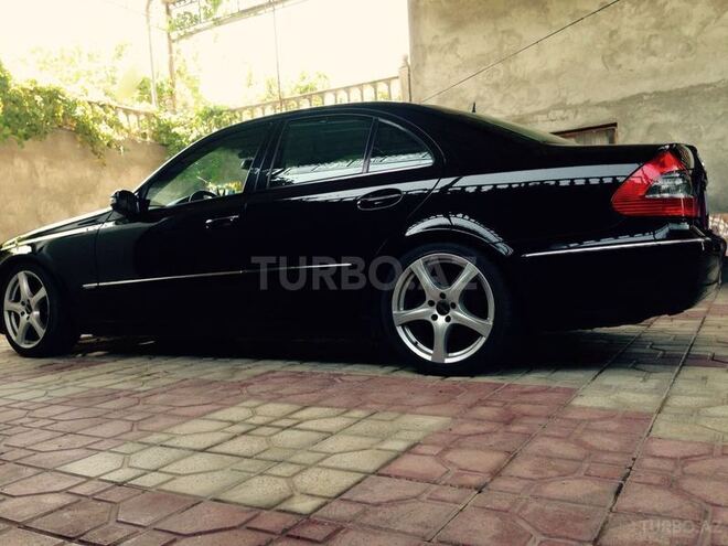 Mercedes E 270 2003, 210,000 km - 2.7 л - Bakı