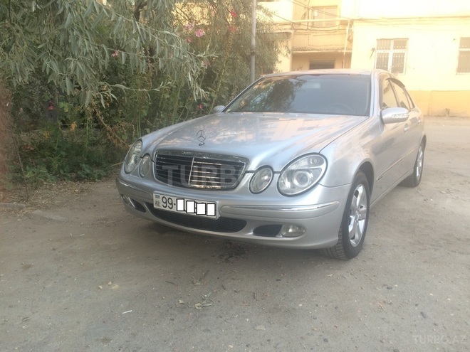 Mercedes E 270 2002, 223,000 km - 2.7 l - Bakı
