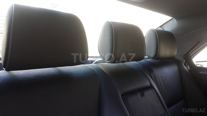 Mercedes E 220 2001, 2,451,112 km - 2.2 л - Bakı