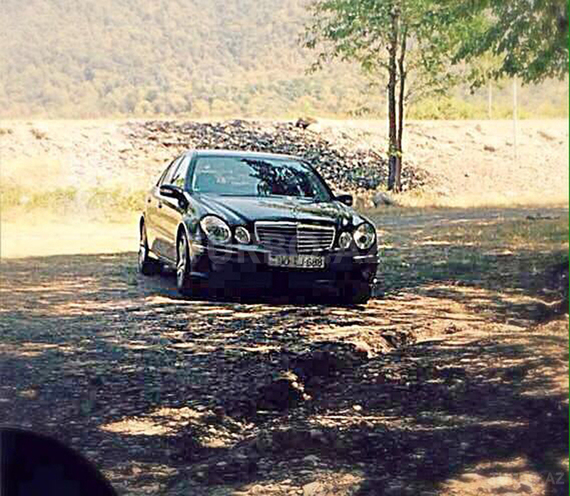 Mercedes E 320 2002, 248,000 km - 3.2 l - Bakı