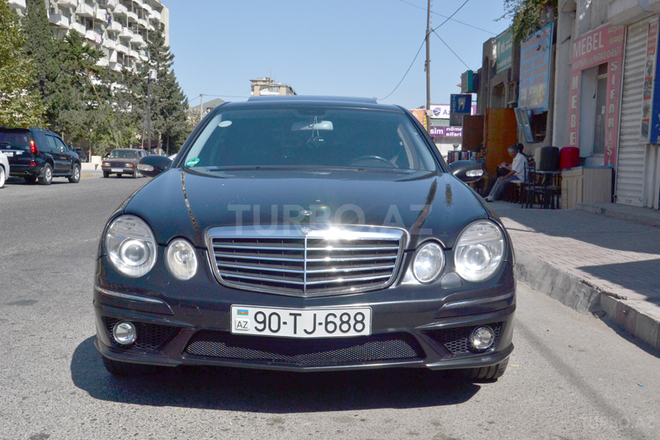 Mercedes E 320 2002, 248,000 km - 3.2 l - Bakı
