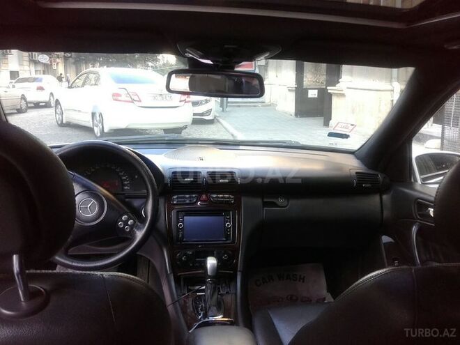 Mercedes C 240 2001, 302,000 km - 2.6 l - Bakı