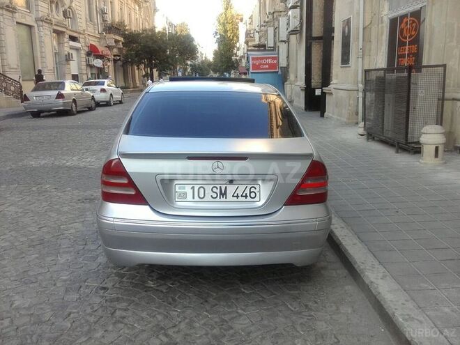 Mercedes C 240 2001, 302,000 km - 2.6 l - Bakı