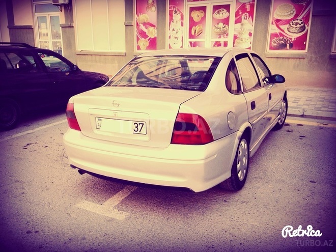 Opel Vectra 1999, 272,000 km - 1.6 l - Bakı