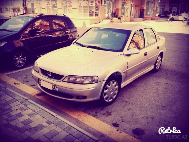 Opel Vectra 1999, 272,000 km - 1.6 l - Bakı