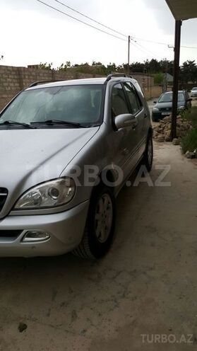 Mercedes ML 270 2003, 245,000 km - 2.7 l - Bakı