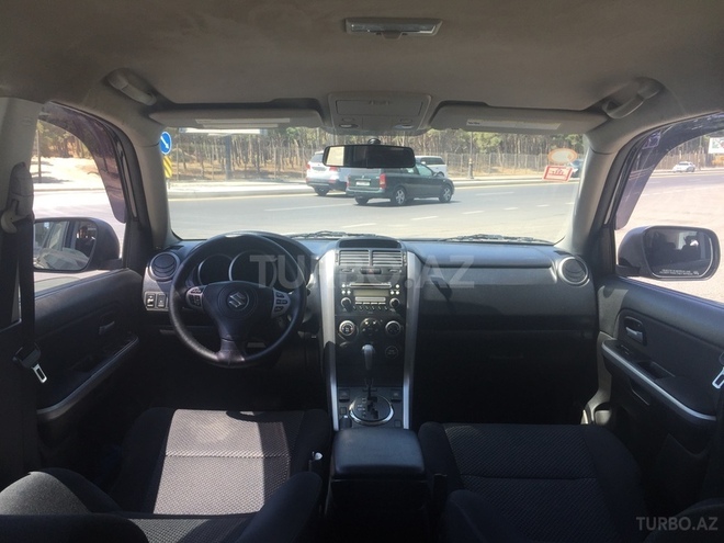 Suzuki Grand Vitara 2006, 99,000 km - 2.7 l - Bakı
