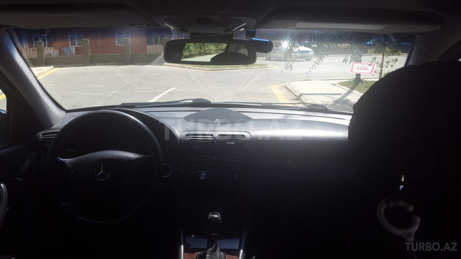 Mercedes C 200 2000, 240,000 km - 2.0 l - Bakı
