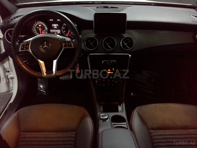 Mercedes GLA 200 2015, 21,000 km - 1.6 l - Bakı