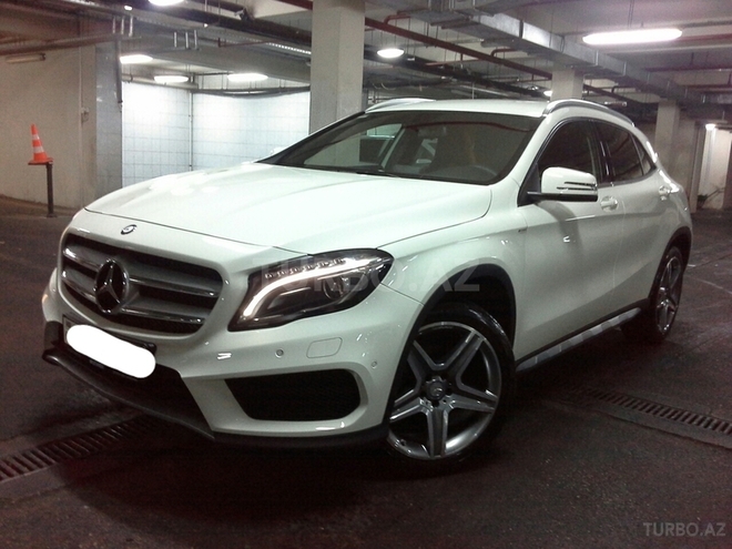 Mercedes GLA 200 2015, 21,000 km - 1.6 l - Bakı