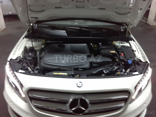 Mercedes GLA 200 2015, 21,000 km - 1.6 l - Bakı