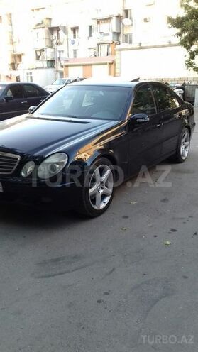 Mercedes E 220 2003, 258,000 km - 2.2 l - Bakı