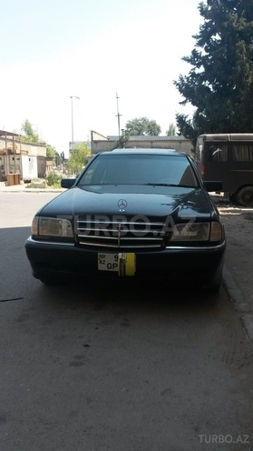 Mercedes C 230 1997, 143,000 km - 2.3 l - Sumqayıt