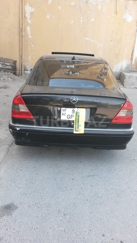 Mercedes C 230 1997, 143,000 km - 2.3 l - Sumqayıt