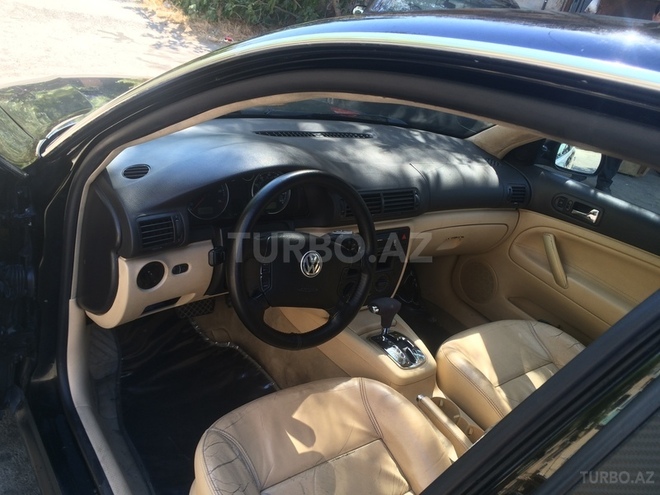 Volkswagen Passat 2001, 267,000 km - 1.8 l - Bakı