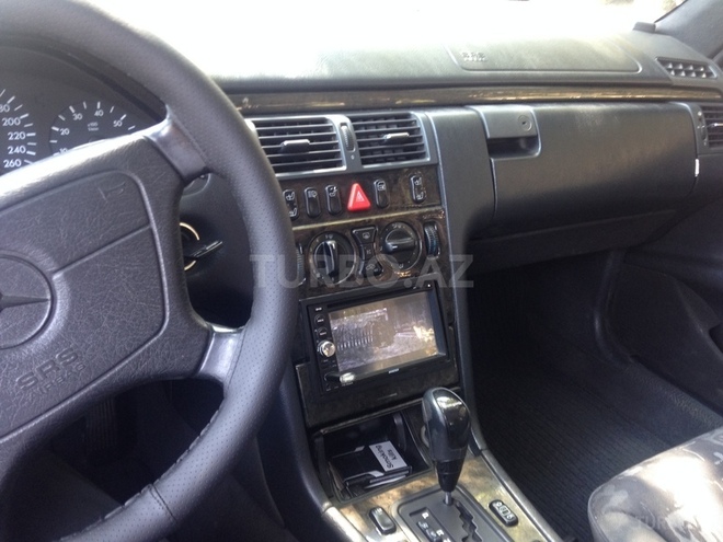 Mercedes E 320 1998, 320,000 km - 3.2 l - Bakı