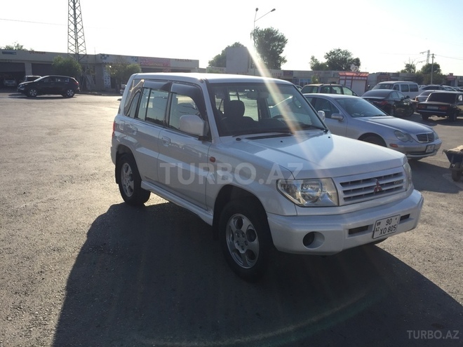 Mitsubishi Pajero io 2000, 216,000 km - 2.0 l - Sumqayıt