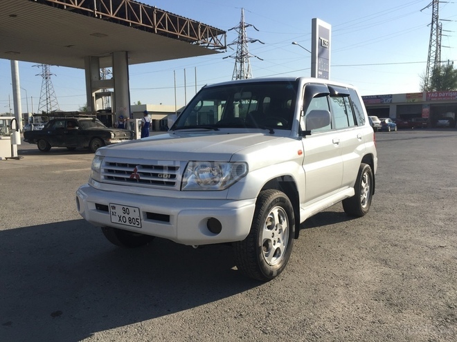 Mitsubishi Pajero io 2000, 216,000 km - 2.0 l - Sumqayıt